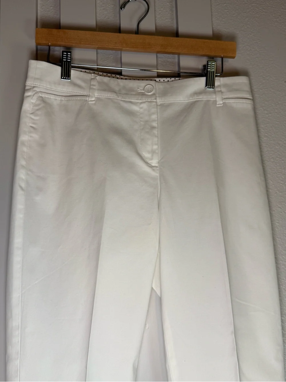 Talbots Perfect Crop Pants Women’s 4 White Stretch Cotton Button Tab Hem